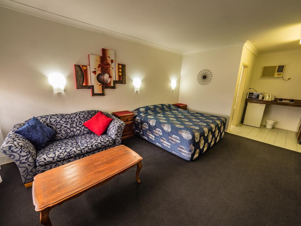 Casino Motor Inn Екстер'єр фото