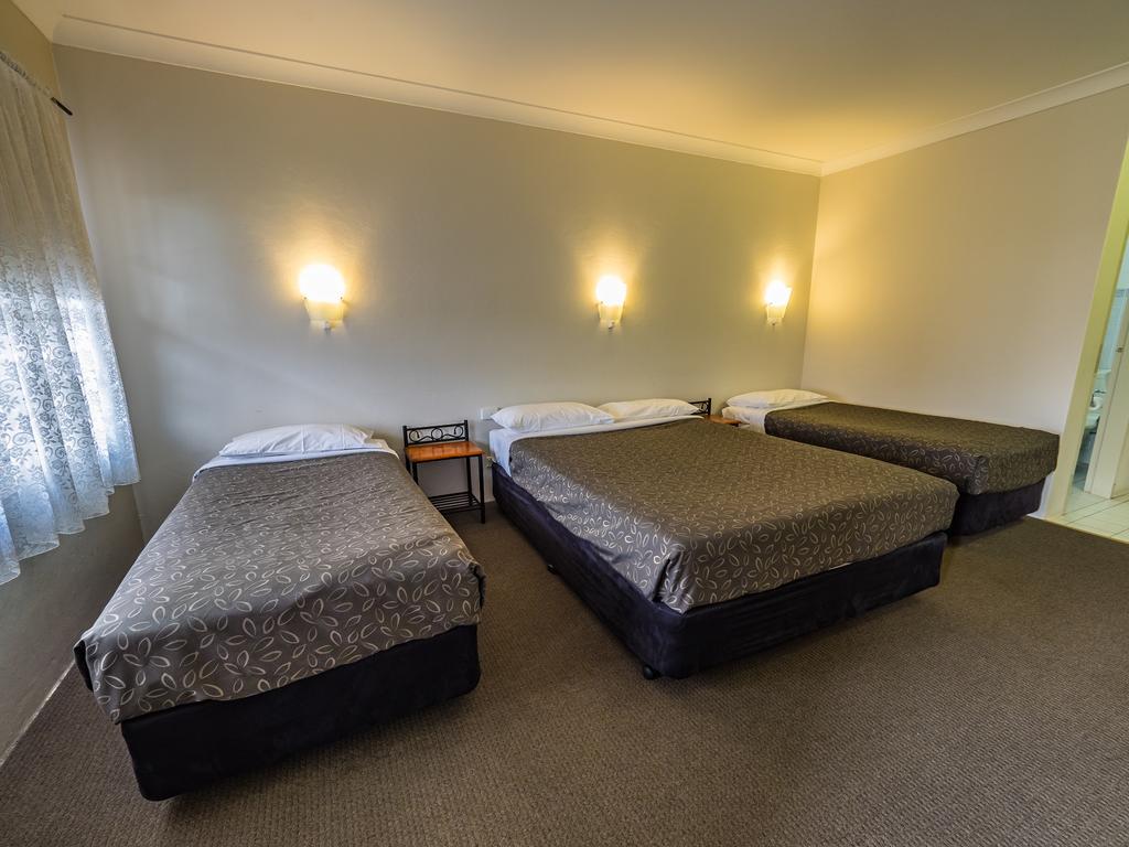 Casino Motor Inn Екстер'єр фото