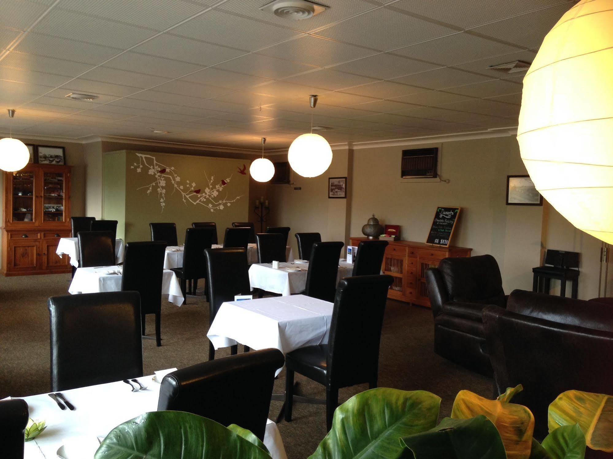 Casino Motor Inn Екстер'єр фото